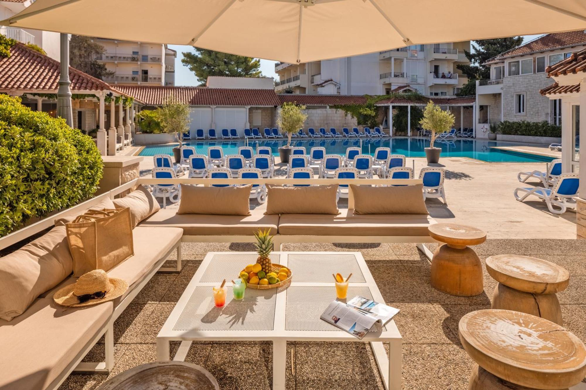 Hotel Waterman Kaktus Supetar Bagian luar foto